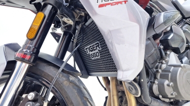 Tiger_660_Radiator_Guard_1__1742561532_421